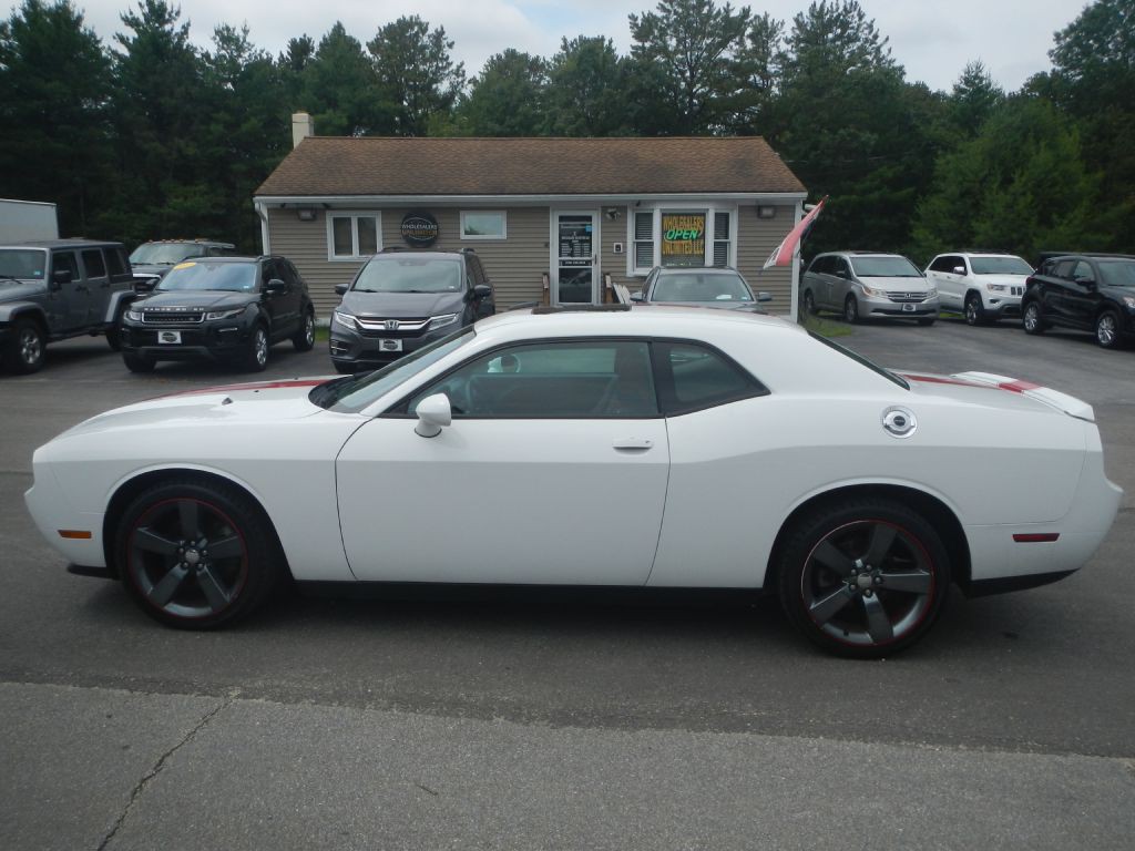 2014 Dodge Challenger Image 35
