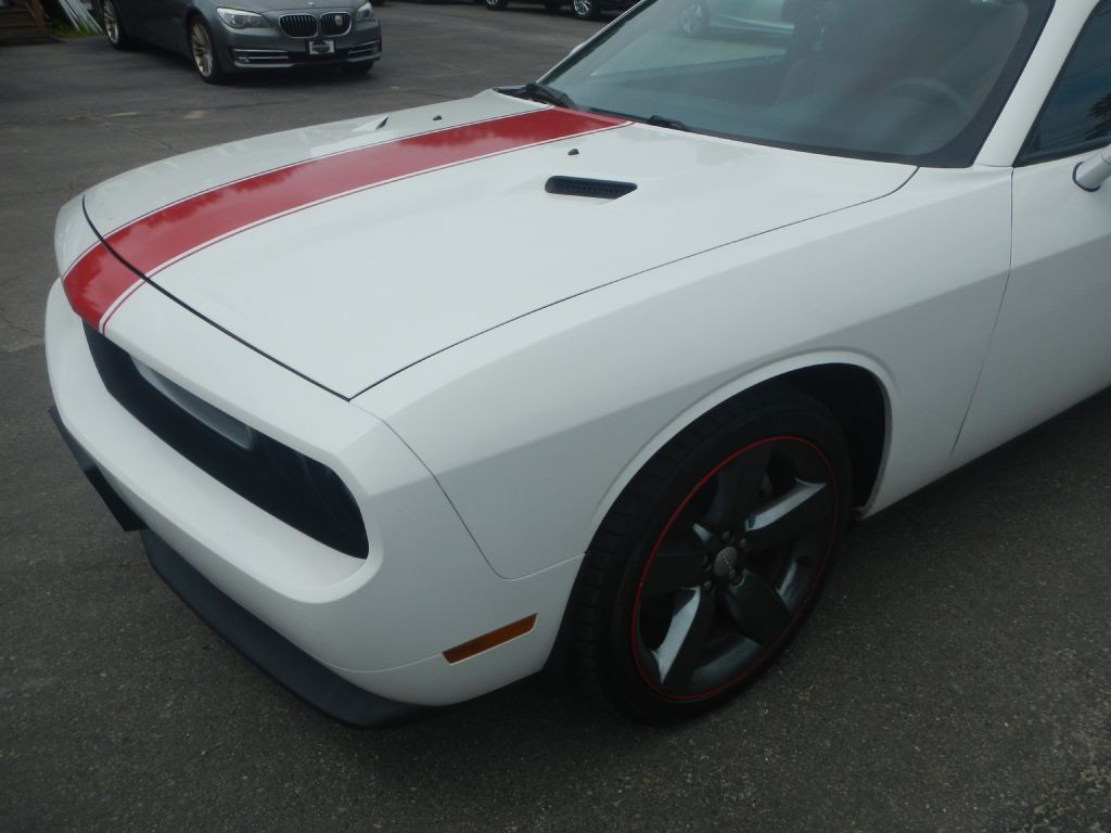 2014 Dodge Challenger Image 36
