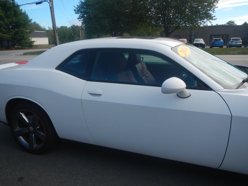 2014 Dodge Challenger Image 13