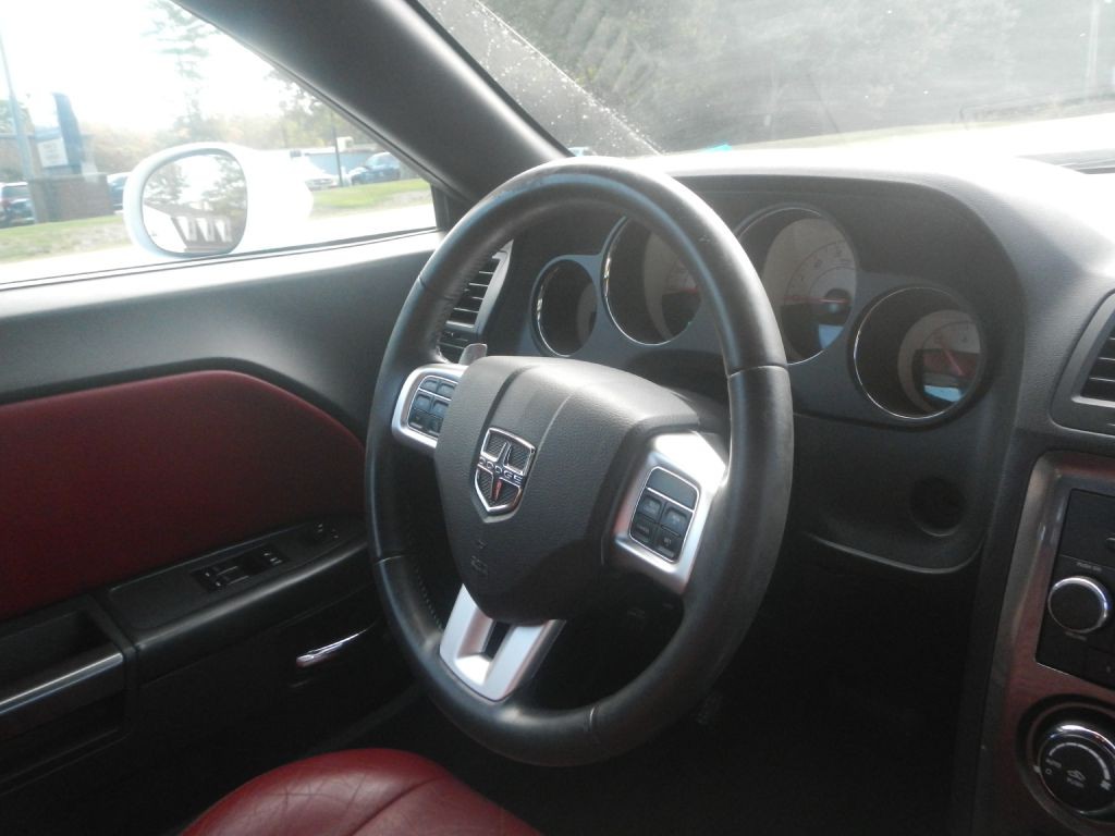 2014 Dodge Challenger Image 20