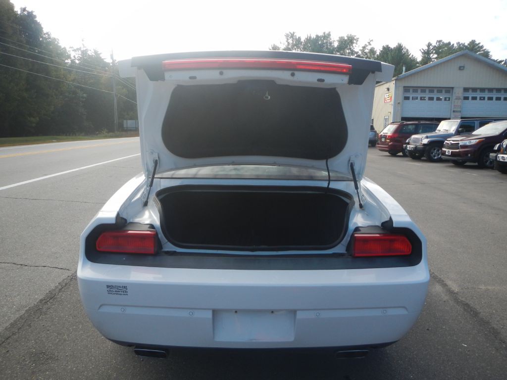 2014 Dodge Challenger Image 29