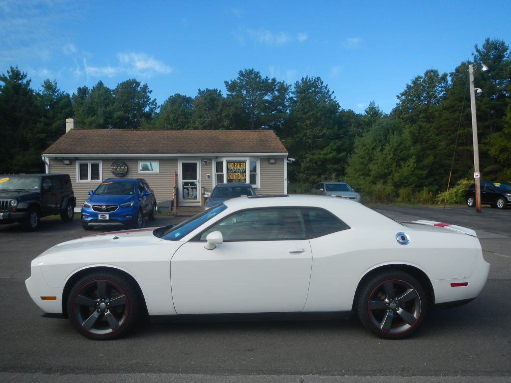 2014 Dodge Challenger Image 36
