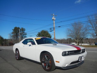 Image for 2014 Dodge Challenger SXT ID: 6672032
