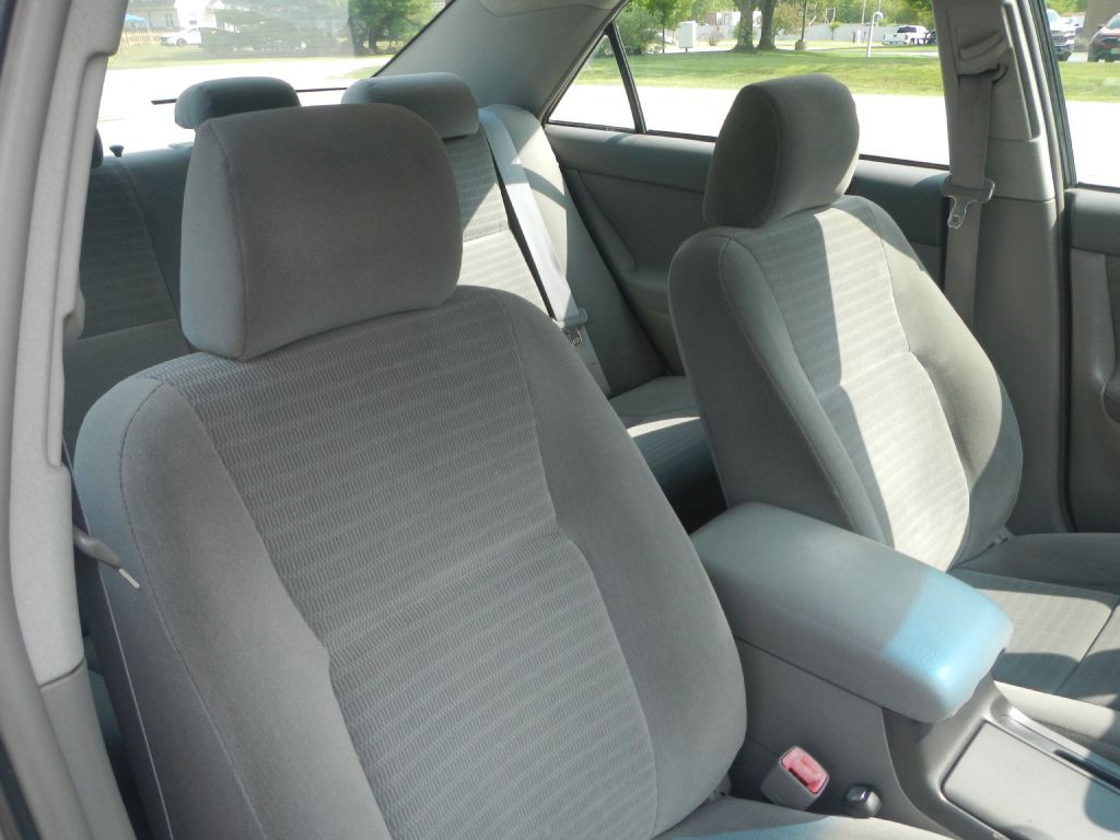2005 Toyota Camry Image 3