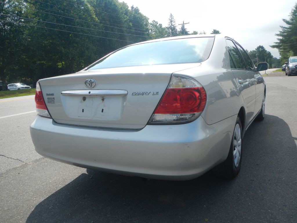 2005 Toyota Camry Image 6