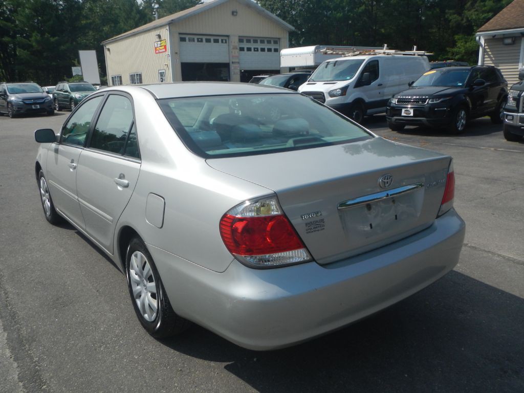 2005 Toyota Camry Image 7