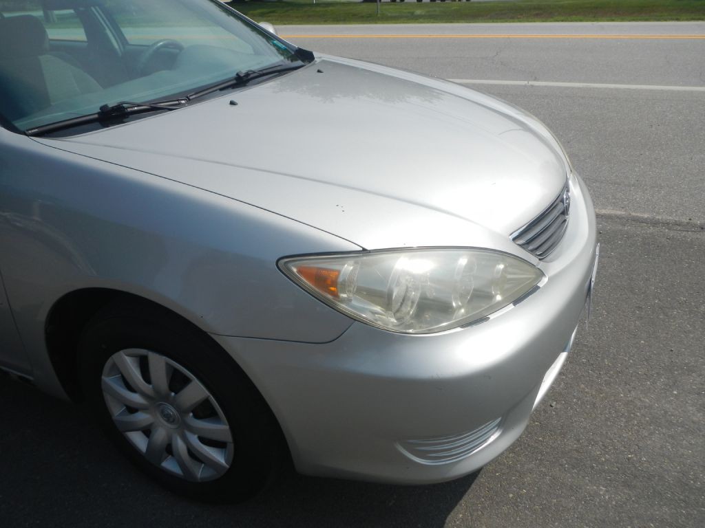 2005 Toyota Camry Image 12