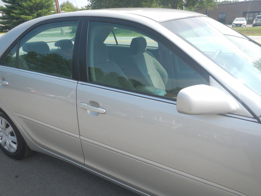 2005 Toyota Camry Image 13