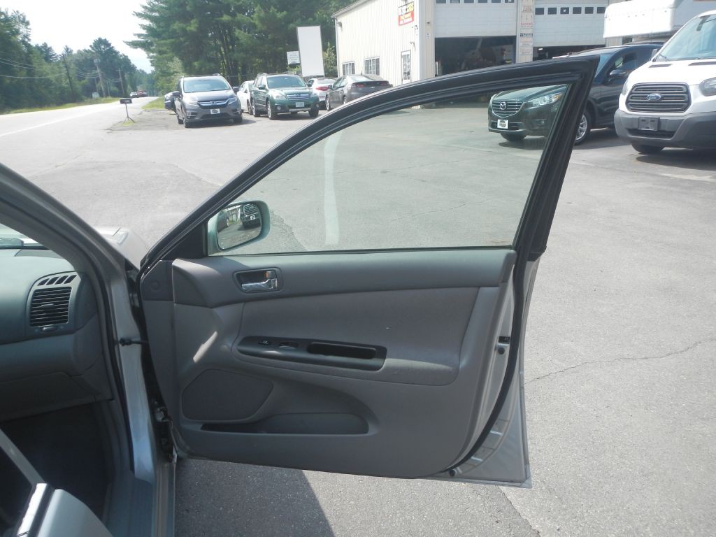 2005 Toyota Camry Image 15