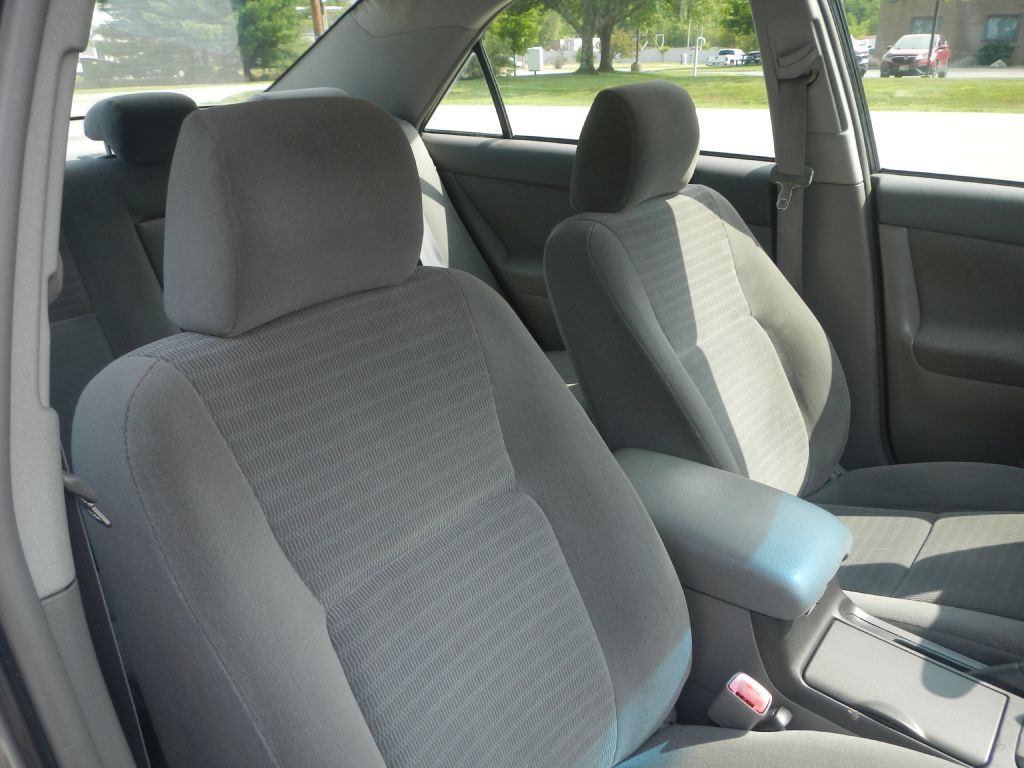 2005 Toyota Camry Image 17