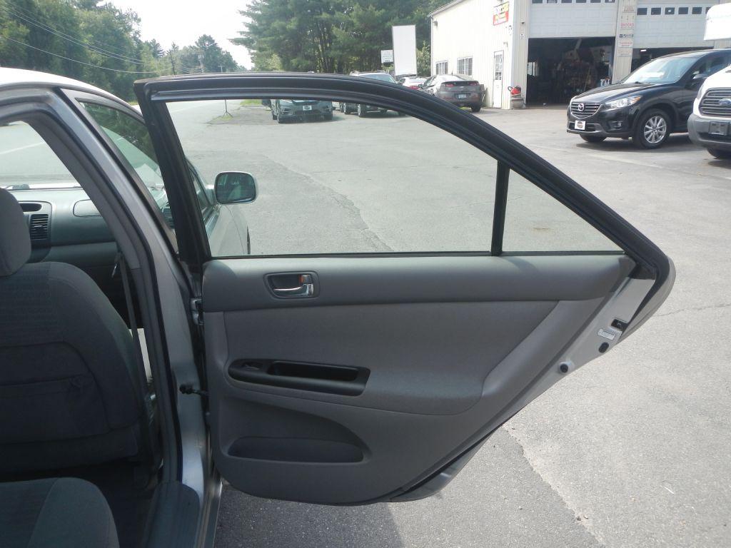 2005 Toyota Camry Image 23