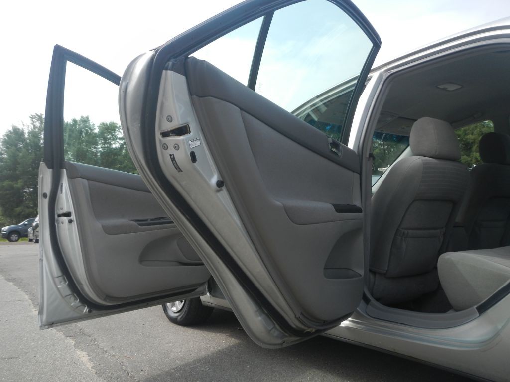 2005 Toyota Camry Image 37