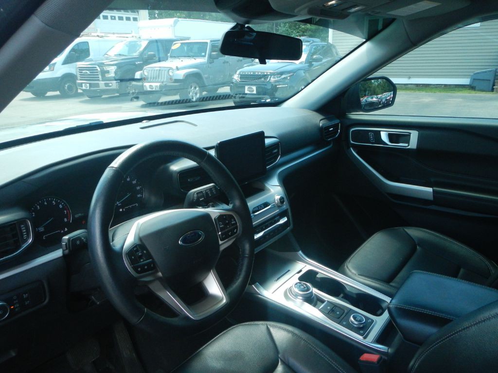 2020 Ford Explorer Image 3