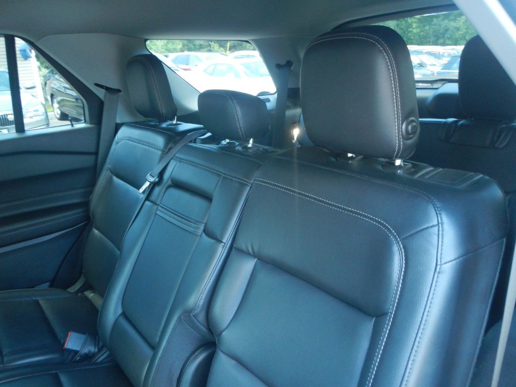 2020 Ford Explorer Image 5