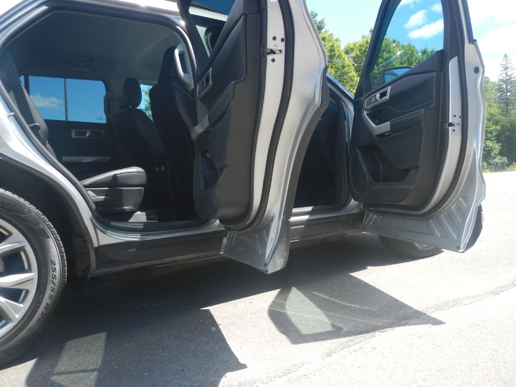 2020 Ford Explorer Image 20