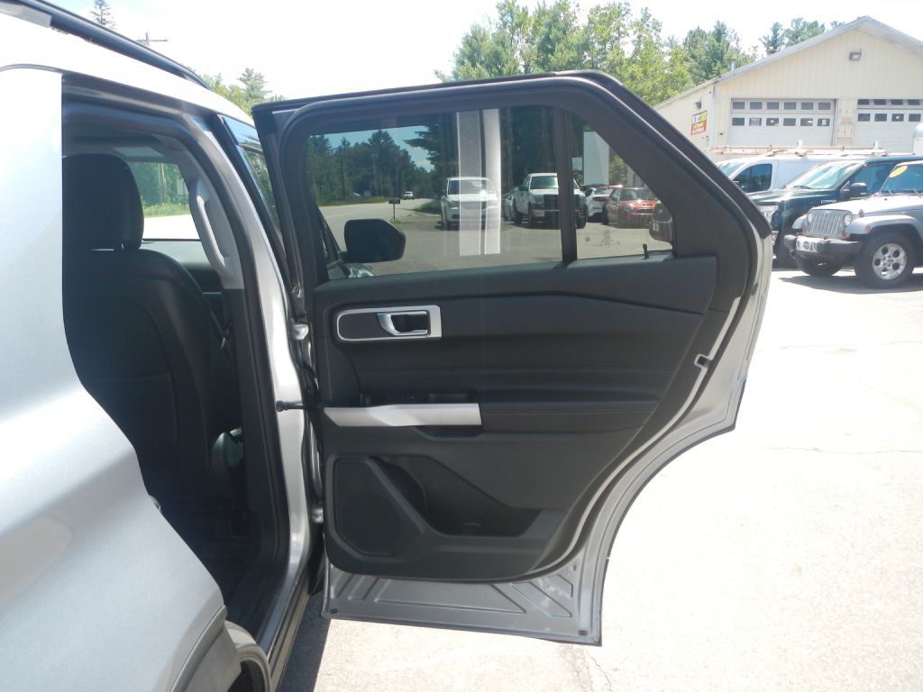 2020 Ford Explorer Image 31