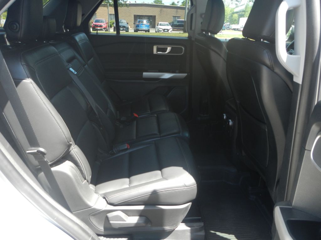 2020 Ford Explorer Image 33
