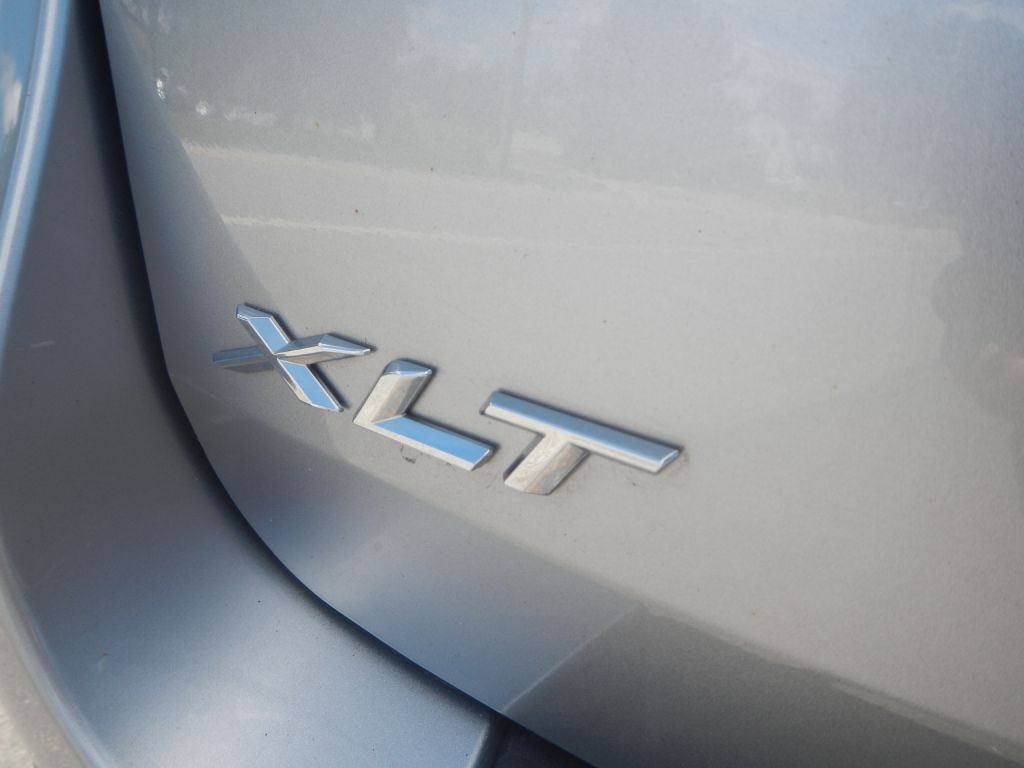 2020 Ford Explorer Image 43