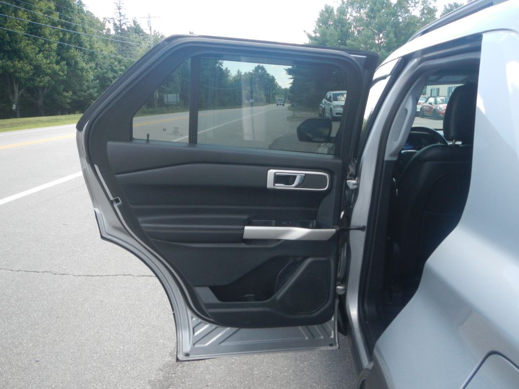 2020 Ford Explorer Image 54
