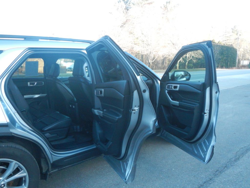 2020 Ford Explorer Image 17