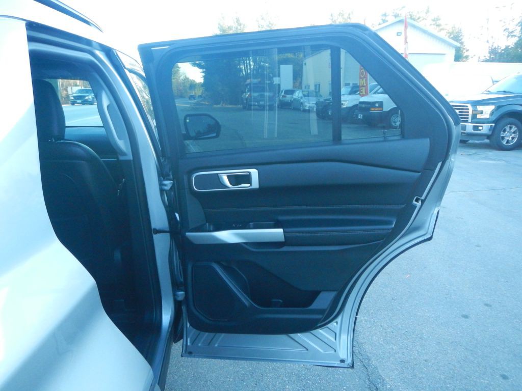 2020 Ford Explorer Image 27