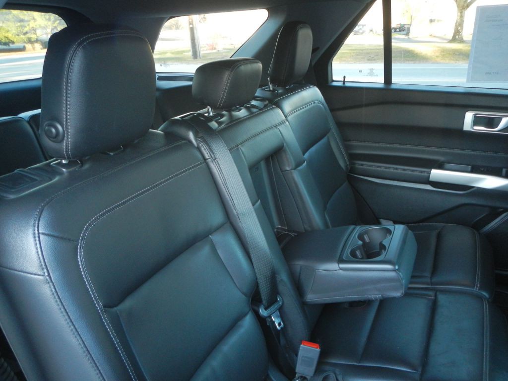 2020 Ford Explorer Image 30