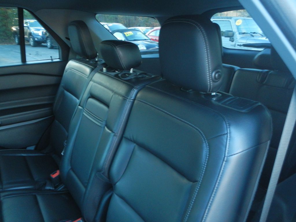 2020 Ford Explorer Image 42