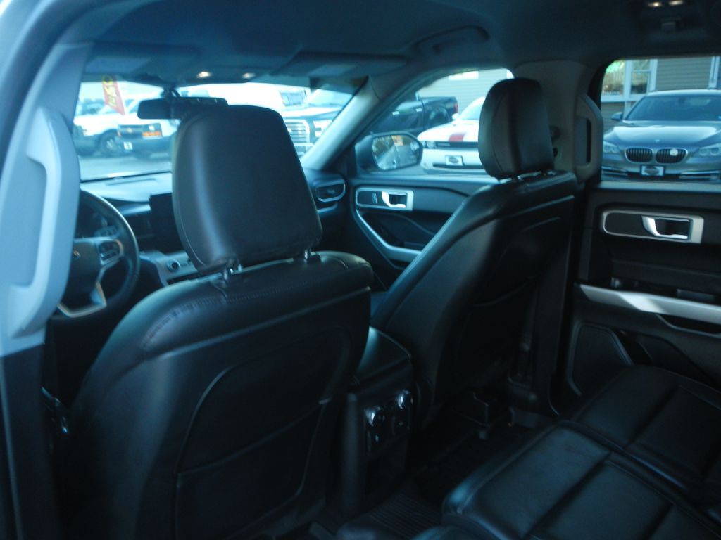 2020 Ford Explorer Image 44
