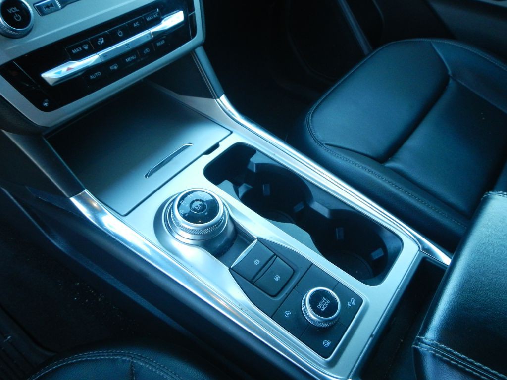 2020 Ford Explorer Image 51