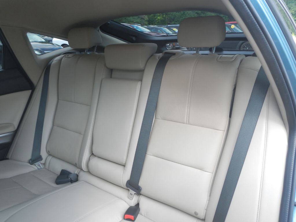 2015 Honda Crosstour Image 5