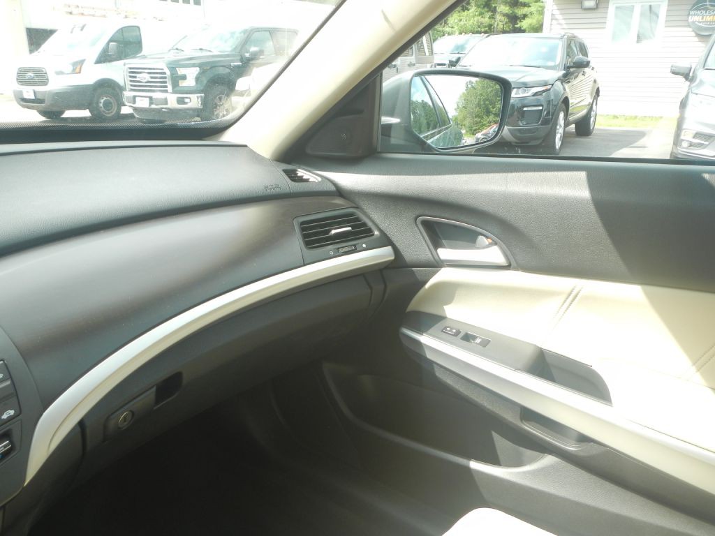 2015 Honda Crosstour Image 23