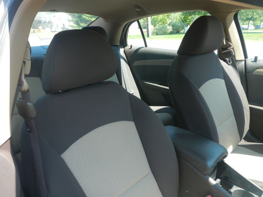 2012 Chevrolet Malibu Image 17