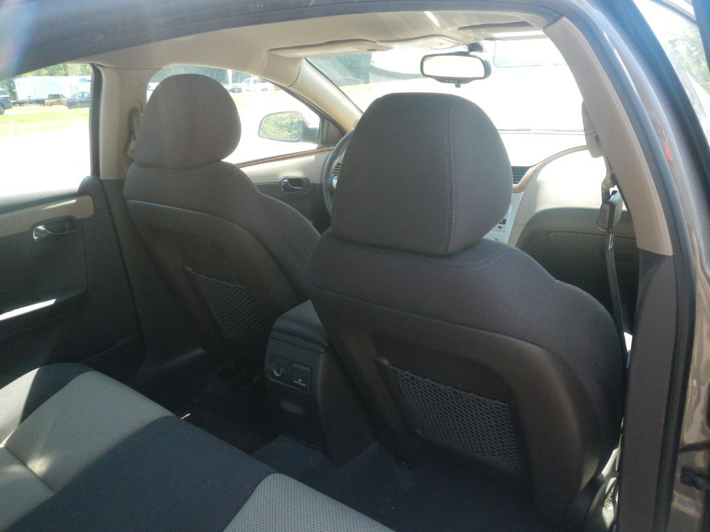 2012 Chevrolet Malibu Image 23