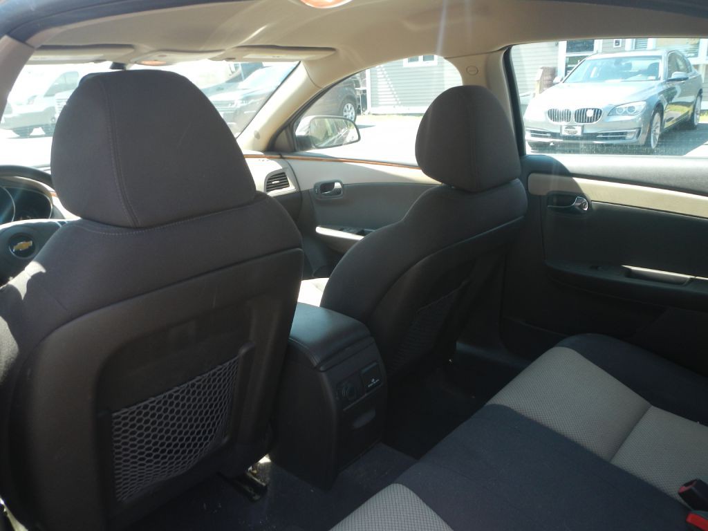 2012 Chevrolet Malibu Image 35