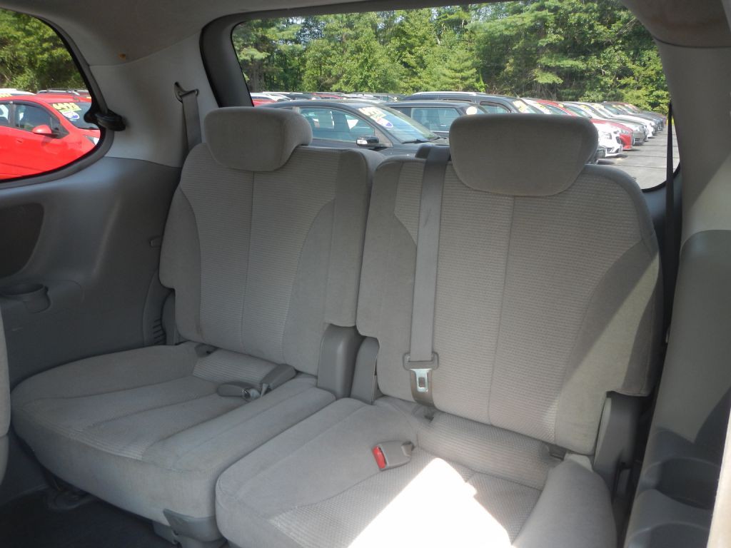 2007 Kia Sedona Image 6