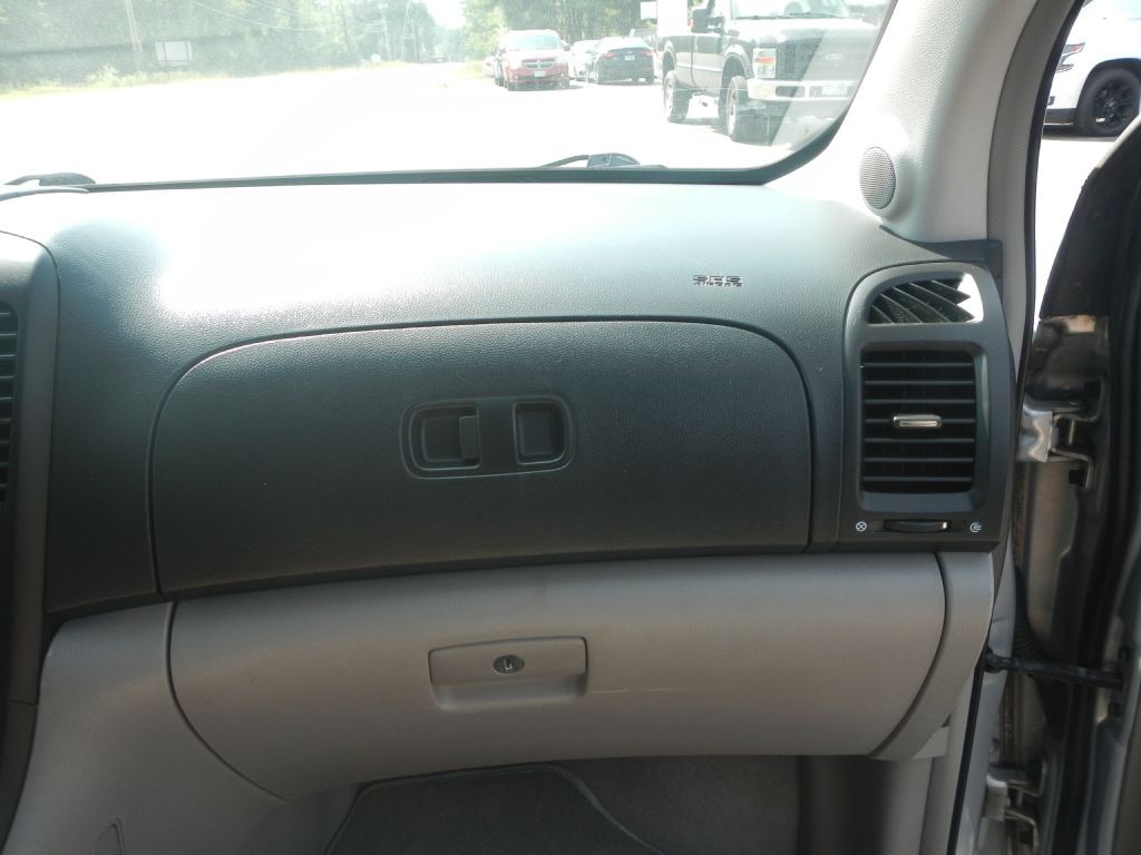 2007 Kia Sedona Image 23