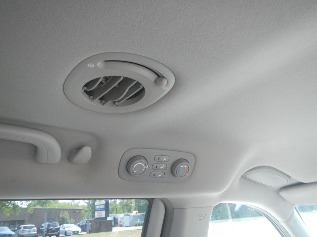 2007 Kia Sedona Image 31
