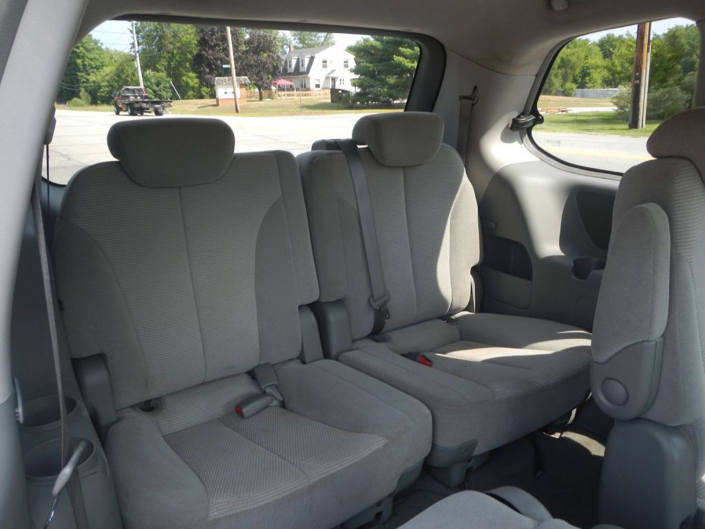 2007 Kia Sedona Image 32