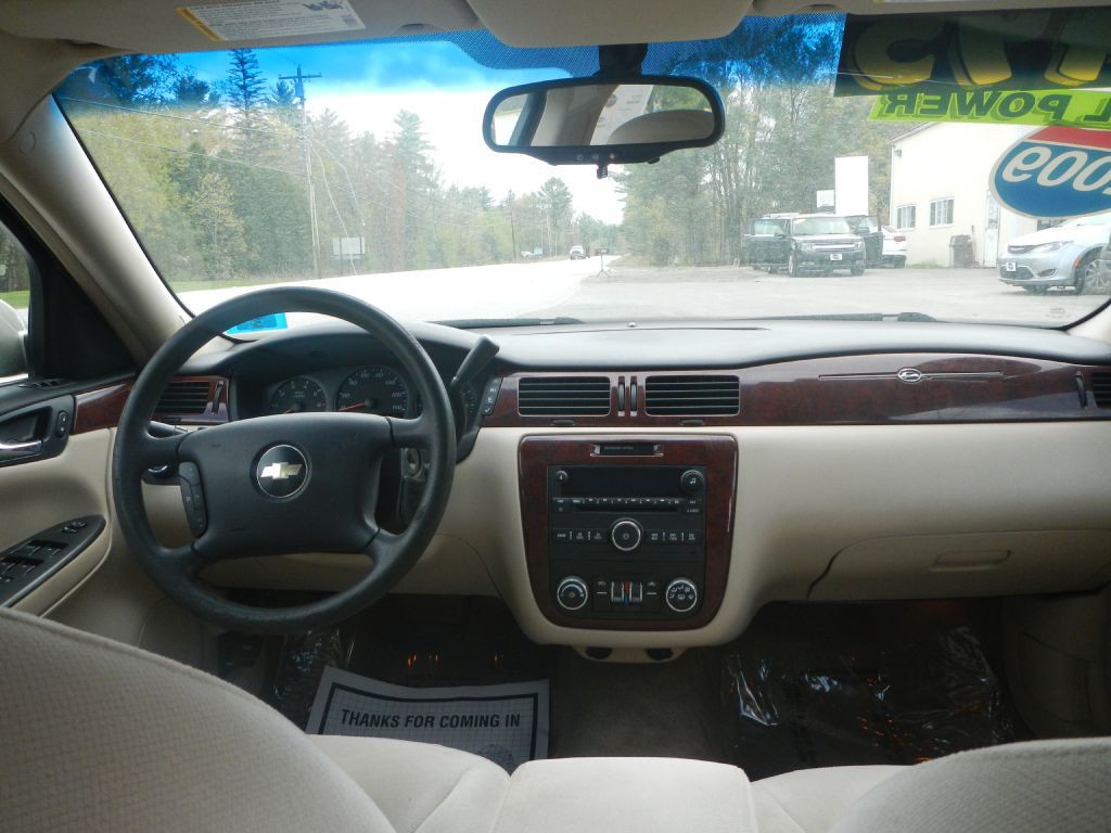 2009 Chevrolet Impala Image 28