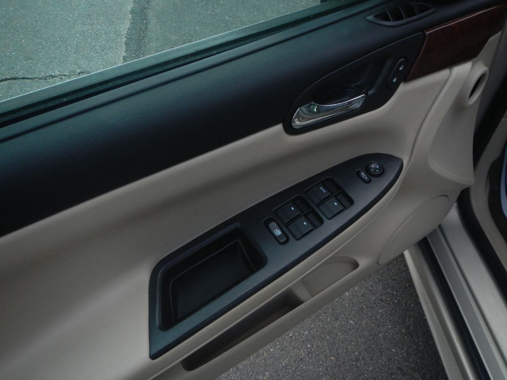2009 Chevrolet Impala Image 47
