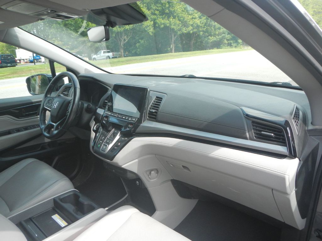 2018 Honda Odyssey Image 3