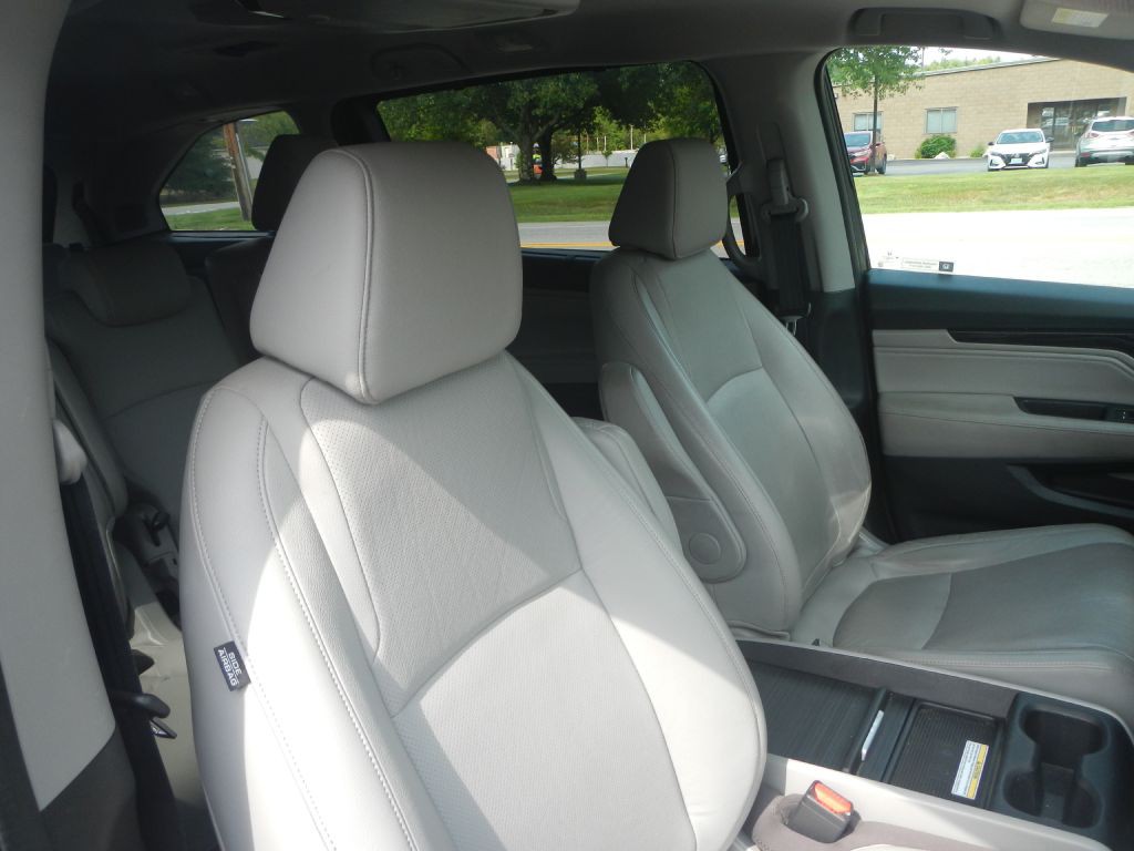 2018 Honda Odyssey Image 4