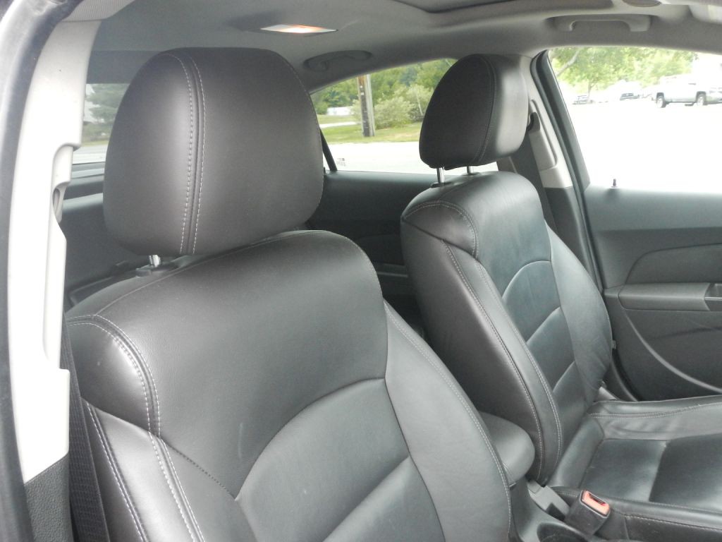 2015 Chevrolet Cruze Image 3