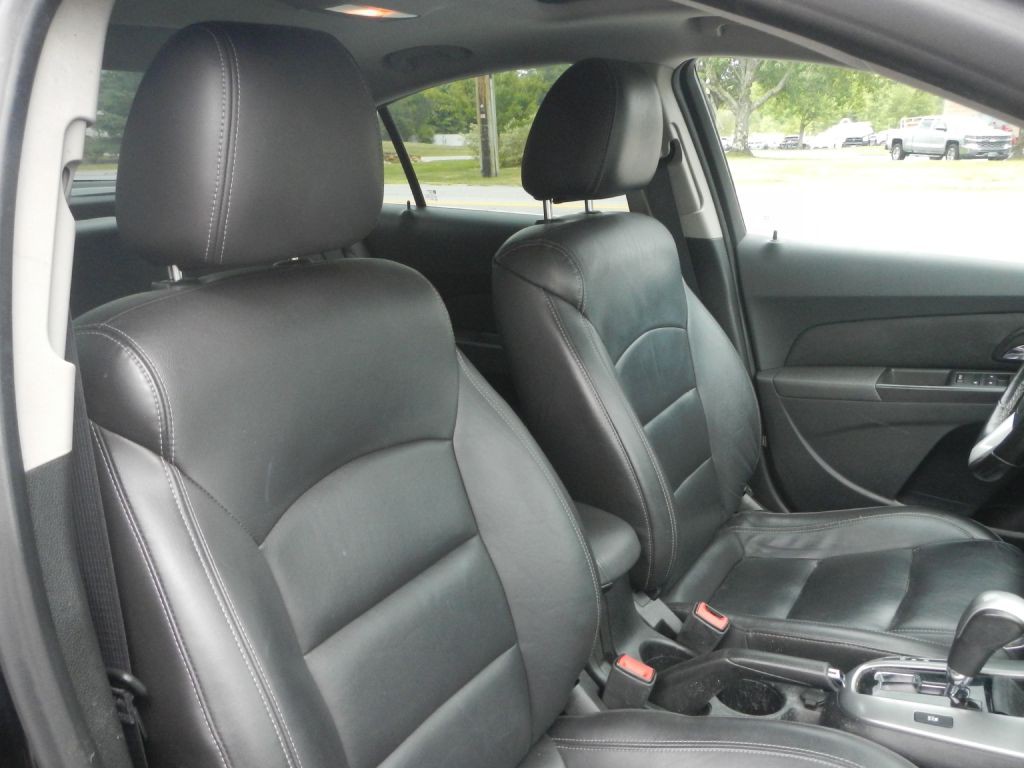 2015 Chevrolet Cruze Image 18