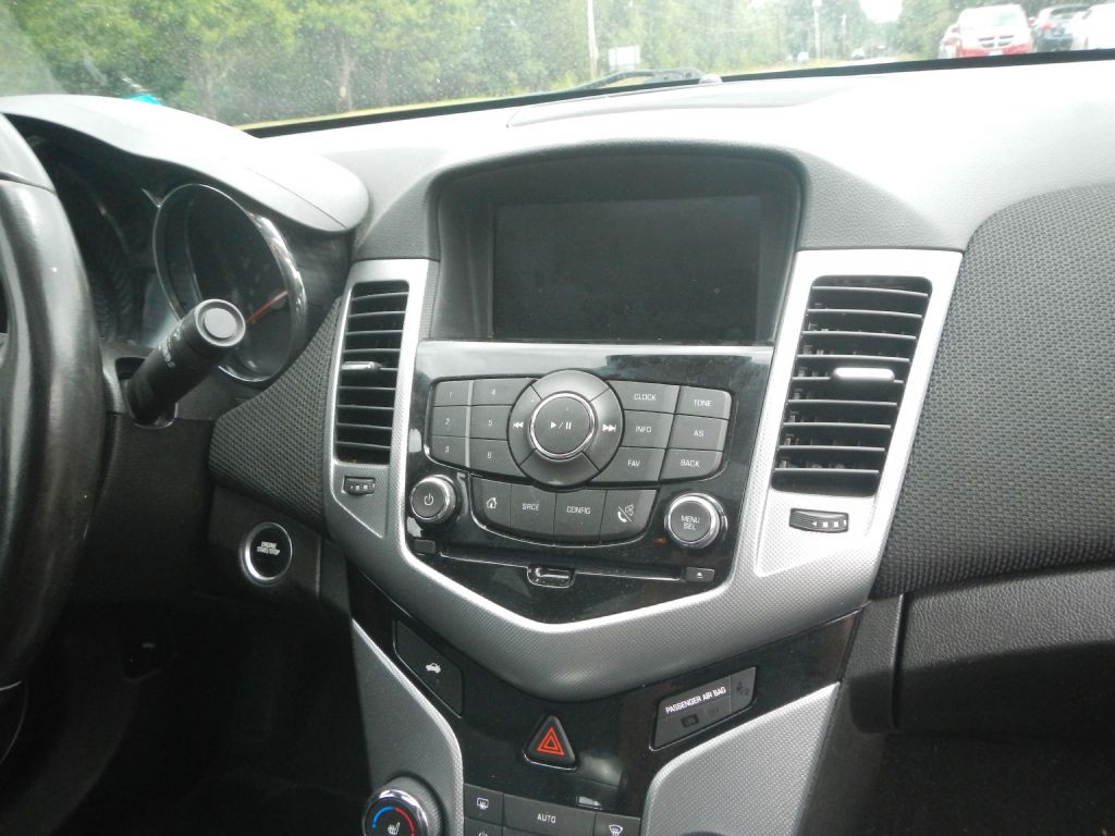 2015 Chevrolet Cruze Image 21