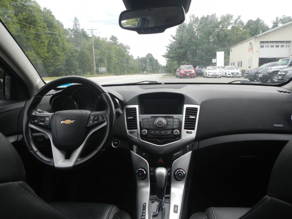 2015 Chevrolet Cruze Image 28