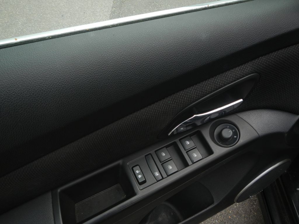 2015 Chevrolet Cruze Image 48