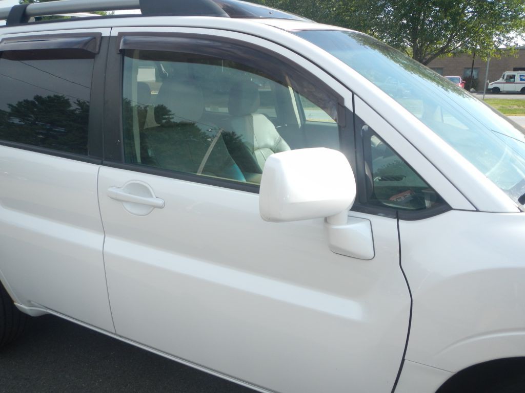 2011 Mitsubishi Endeavor Image 12