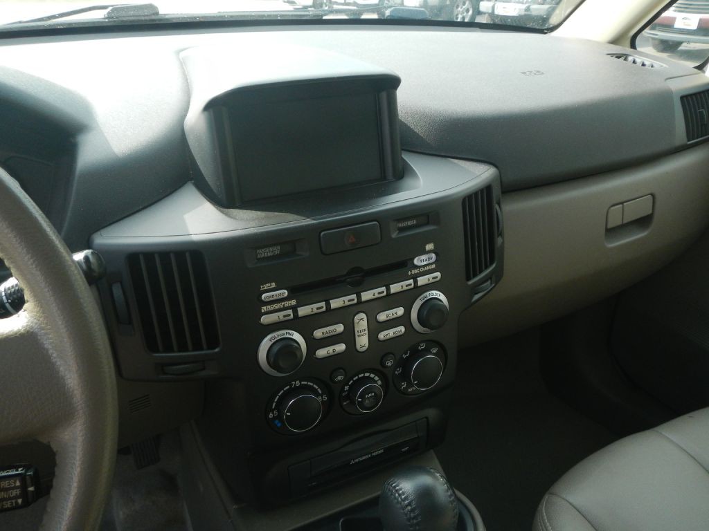2011 Mitsubishi Endeavor Image 52