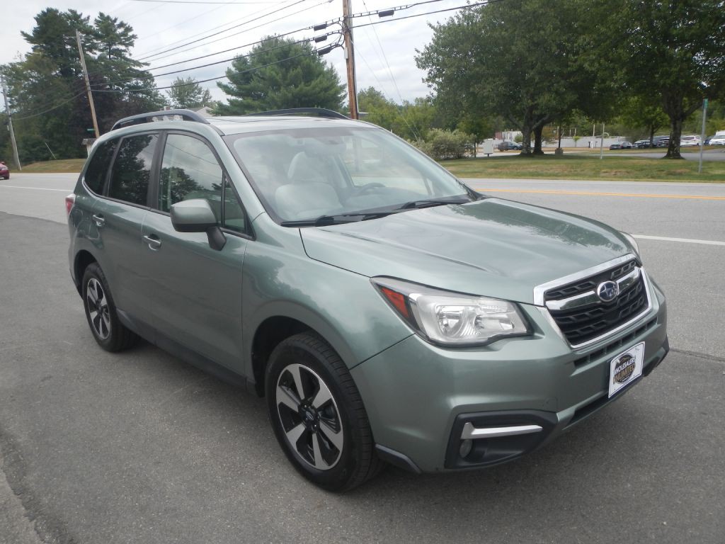 2017 Subaru Forester Image 1